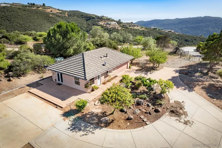 38960-62 Magee Rd  Pala CA 92059 photo