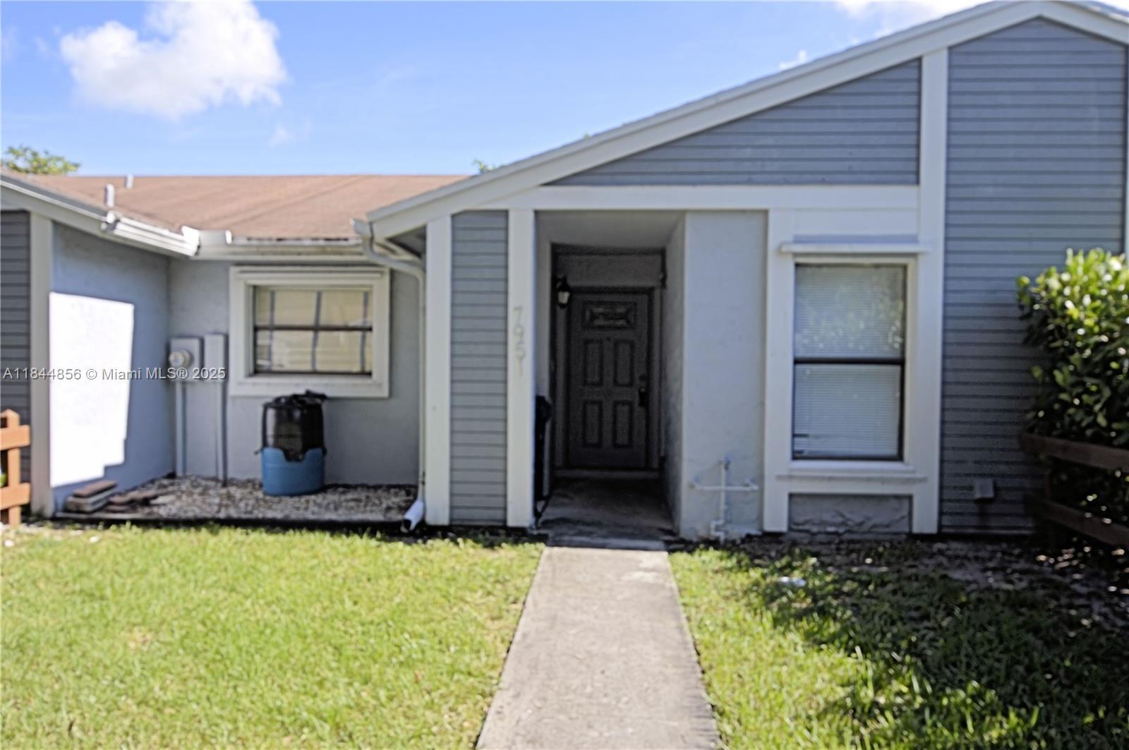 Property Photo: 7951 NW 41st Ct FL 33351