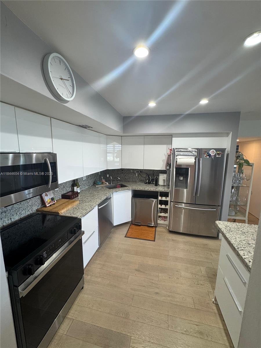 Property Photo:  2150 Sans Souci Blvd B1611  FL 33181 