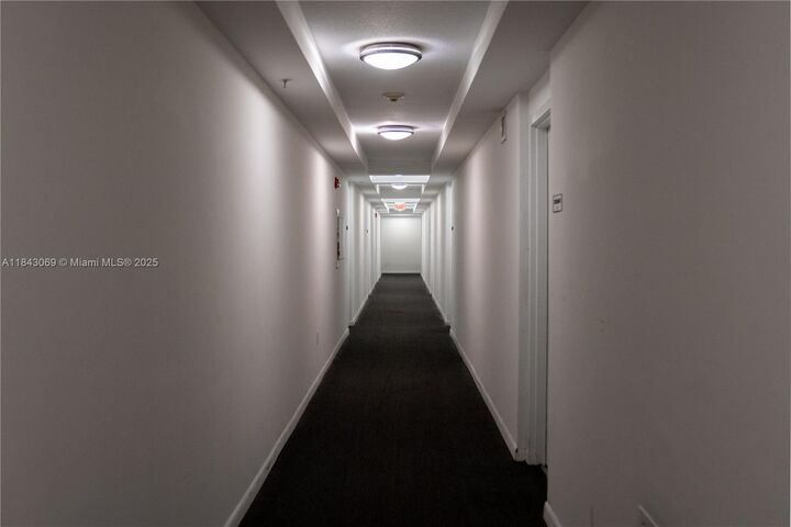 Property Photo:  219 NW 12th Ave 707  FL 33128