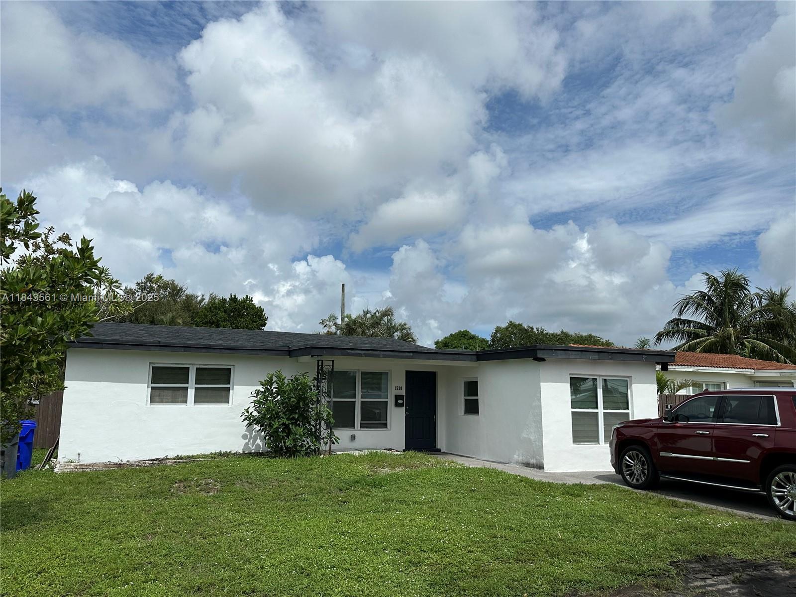 1530 N 56th Ave  Hollywood FL 33021 photo