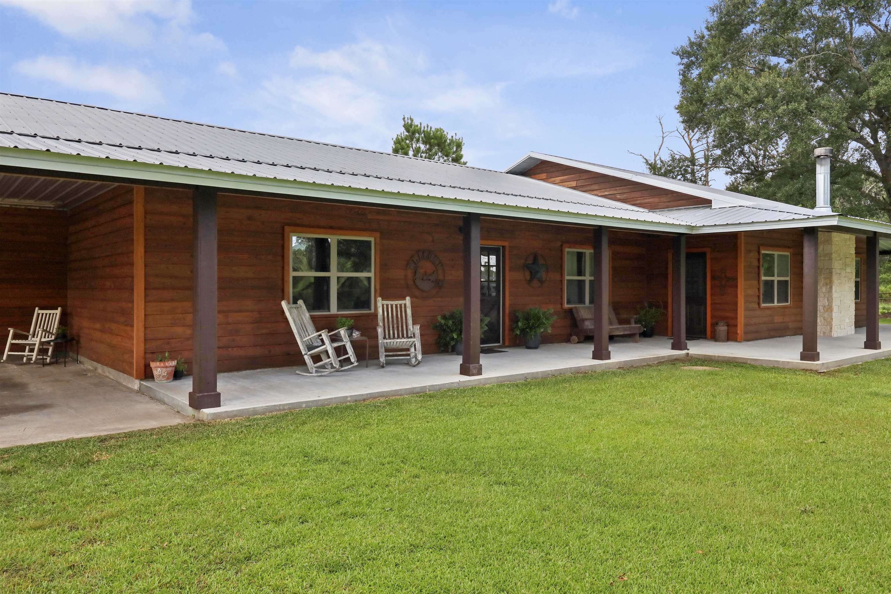 Property Photo:  4138 Blue Bird  TX 77632 