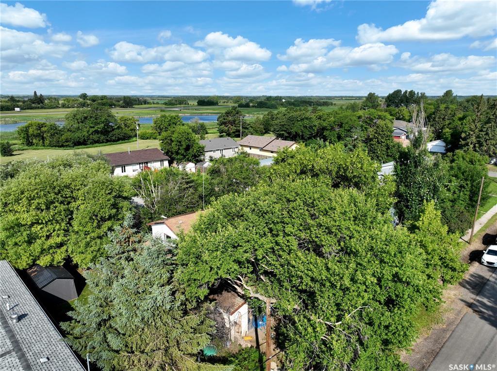Property Photo: 204 Allan Avenue SK S0A 3R0