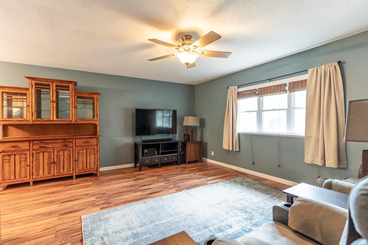 Property Photo: 506 Center Street IA 51653