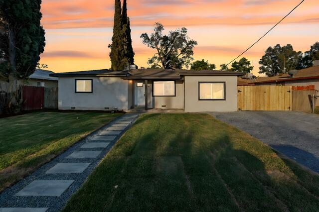 916 N Mooney Boulevard  Visalia CA 93291 photo