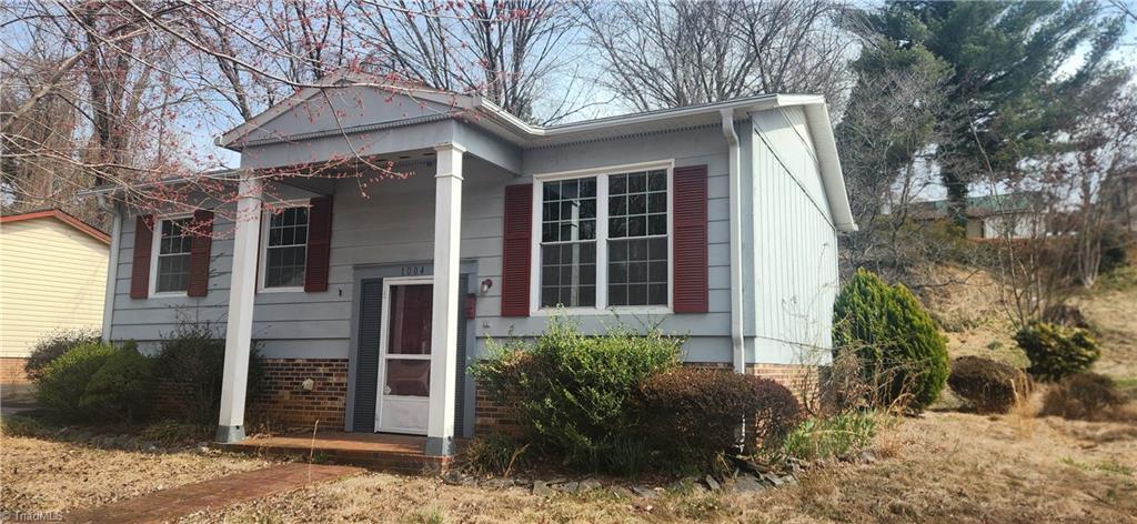 1004 8th Street  North Wilkesboro NC 28659 photo