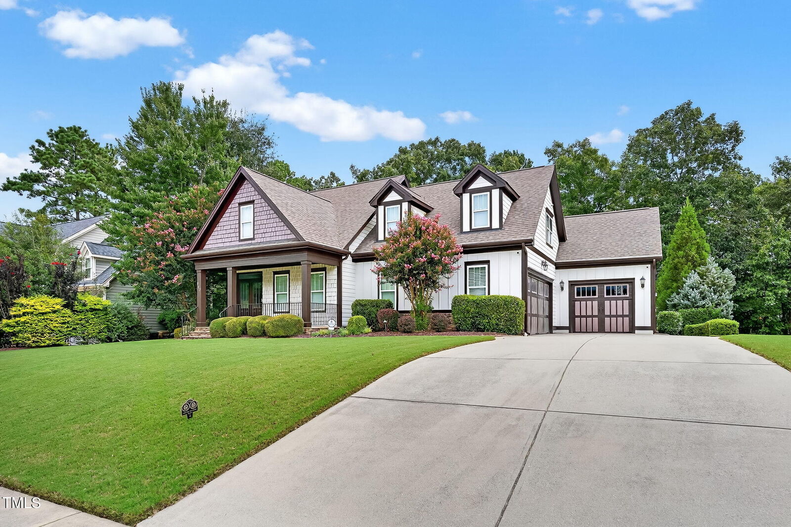 Property Photo: 243 Grantwood Drive NC 27527