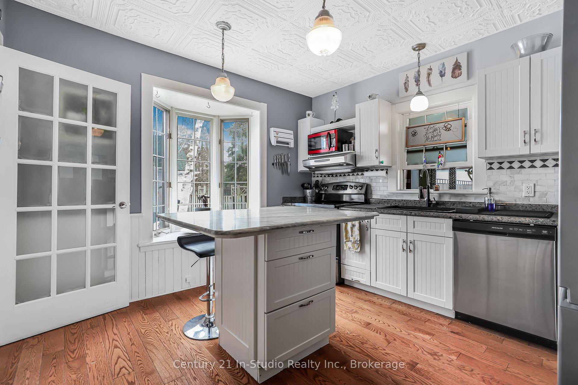 Photo de la propriété: 356 Third Street ON L4R 3S7