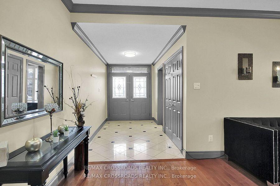 Property Photo: 10 Tierney Drive ON K2J 4W2
