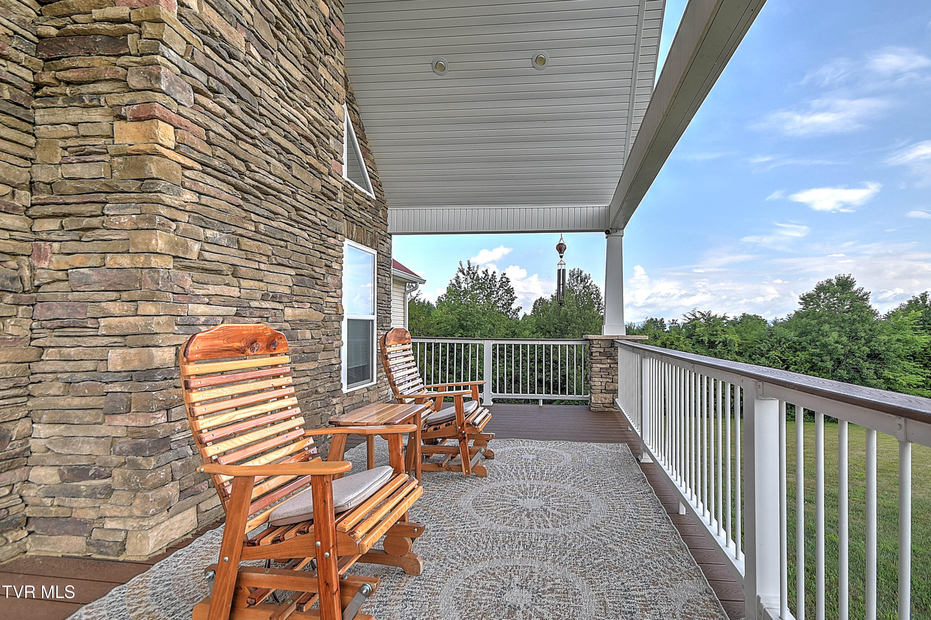 Property Photo: 576 Jones Franklin Road TN 37813