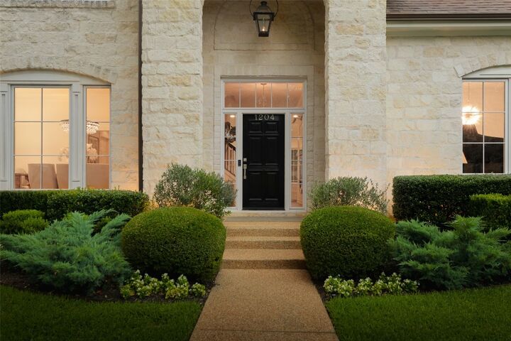Property Photo: 1204 Tamranae Court TX 78746