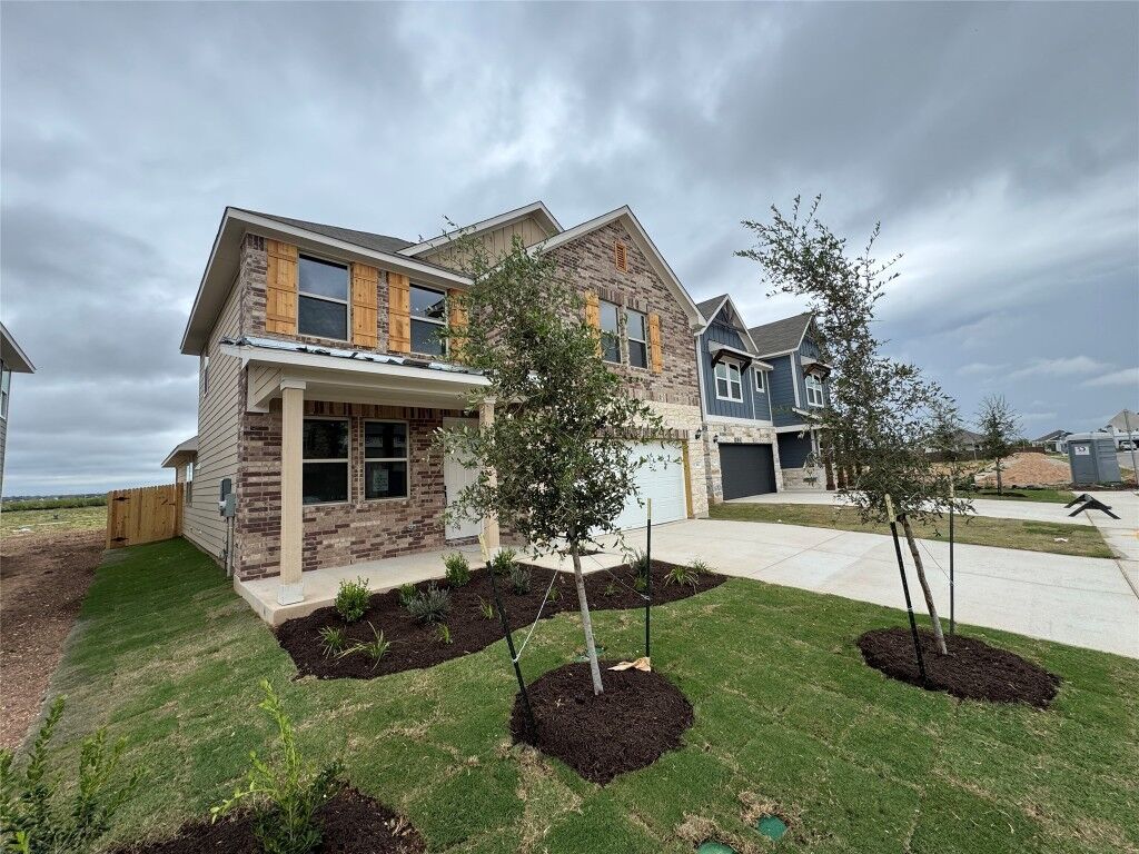 Property Photo:  304 Willow Heights Drive  TX 78634 