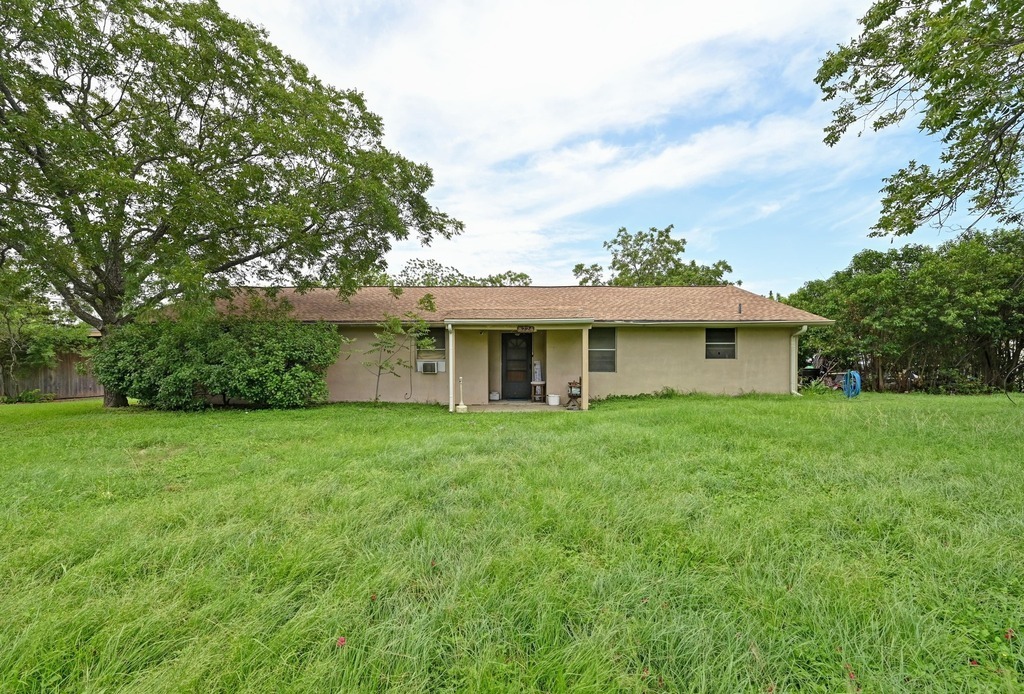 Property Photo: 8724 Leisure Drive TX 78754