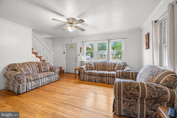 Property Photo:  2 W Redmont Road  DE 19804 