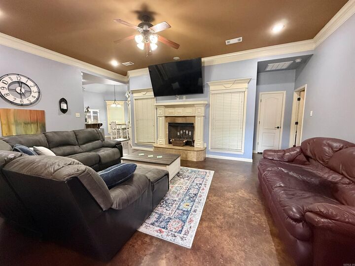 Property Photo:  2702 Finley Loop  AR 72022 