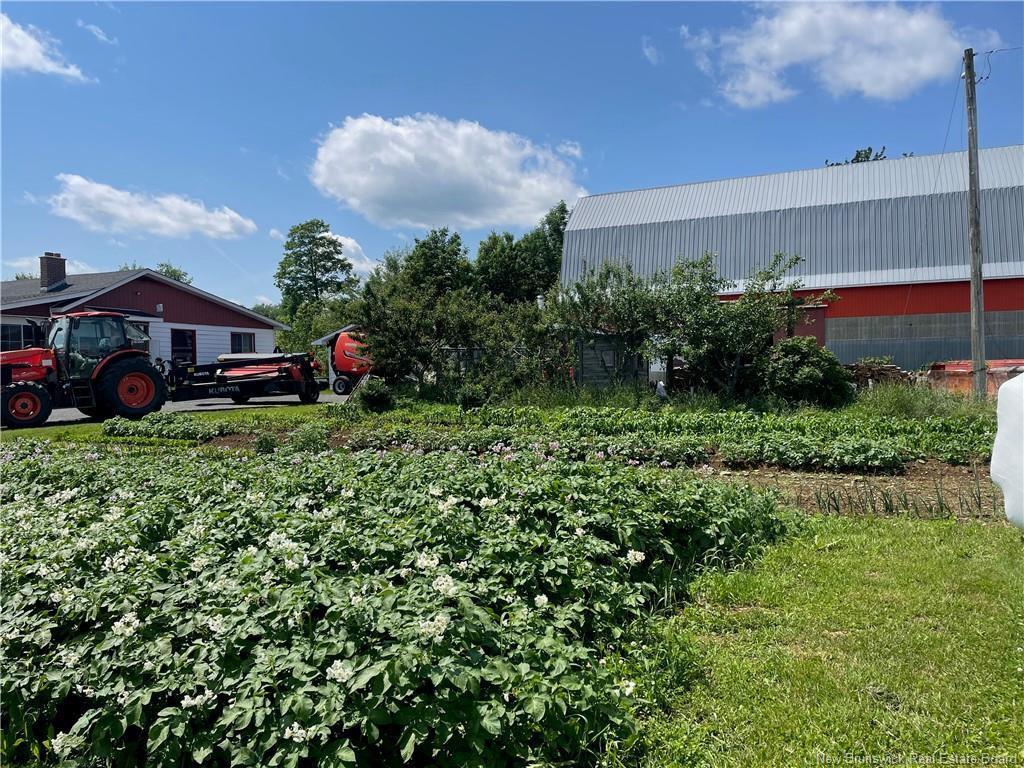 Photo de la propriété: 4253 + 4338 Route 104 NB E6E 1T3