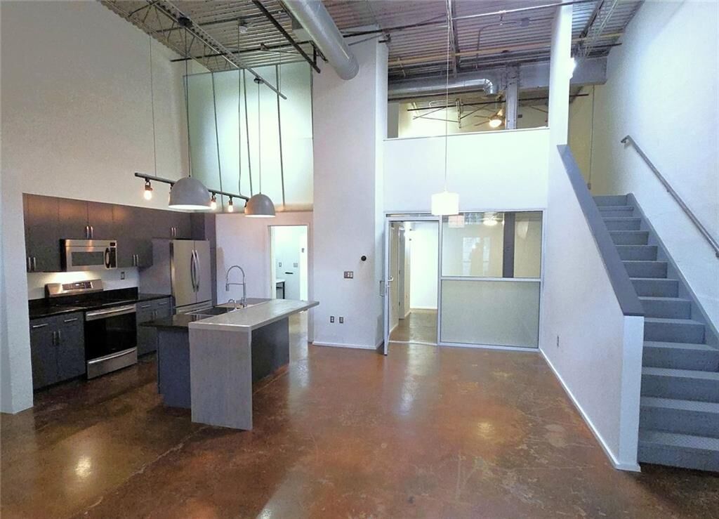 Property Photo:  195 Arizona Avenue NE 102  GA 30307 