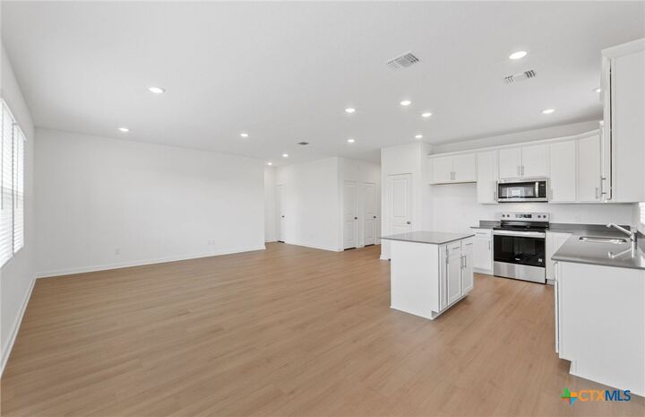 Property Photo: 1513 Sky Vista Drive TX 76513