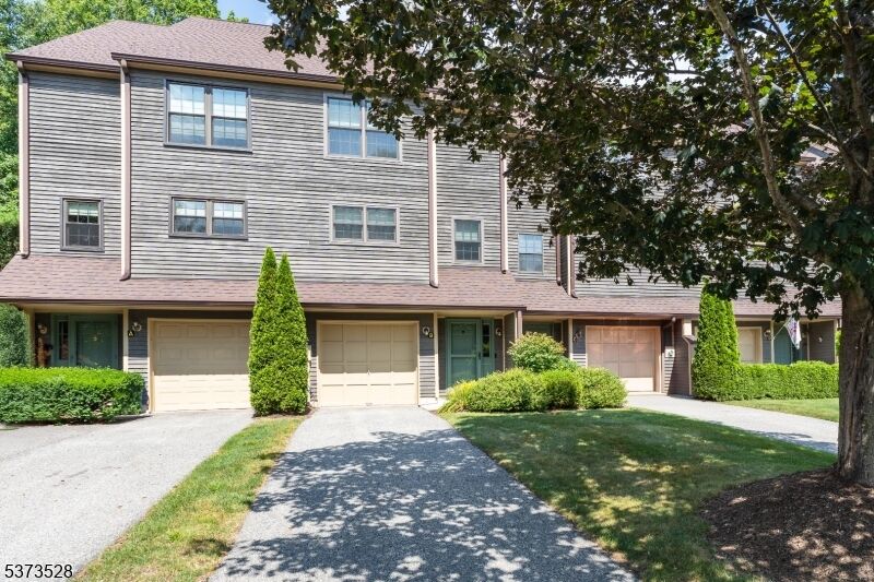 Property Photo:  54 Beacon Hill Rd  NJ 07480 