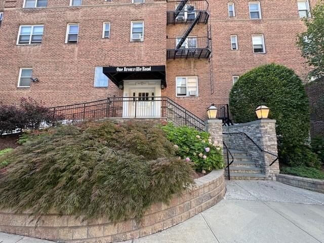 Property Photo: 1 Bronxville Road 6C NY 10708