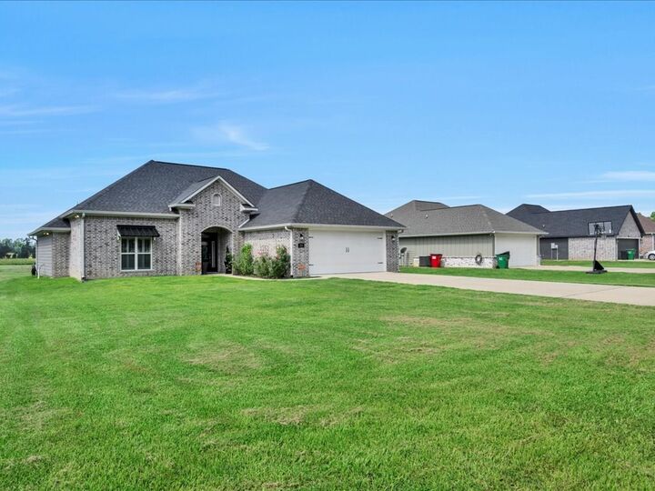 Property Photo:  614 Eastex Road  TX 75901 