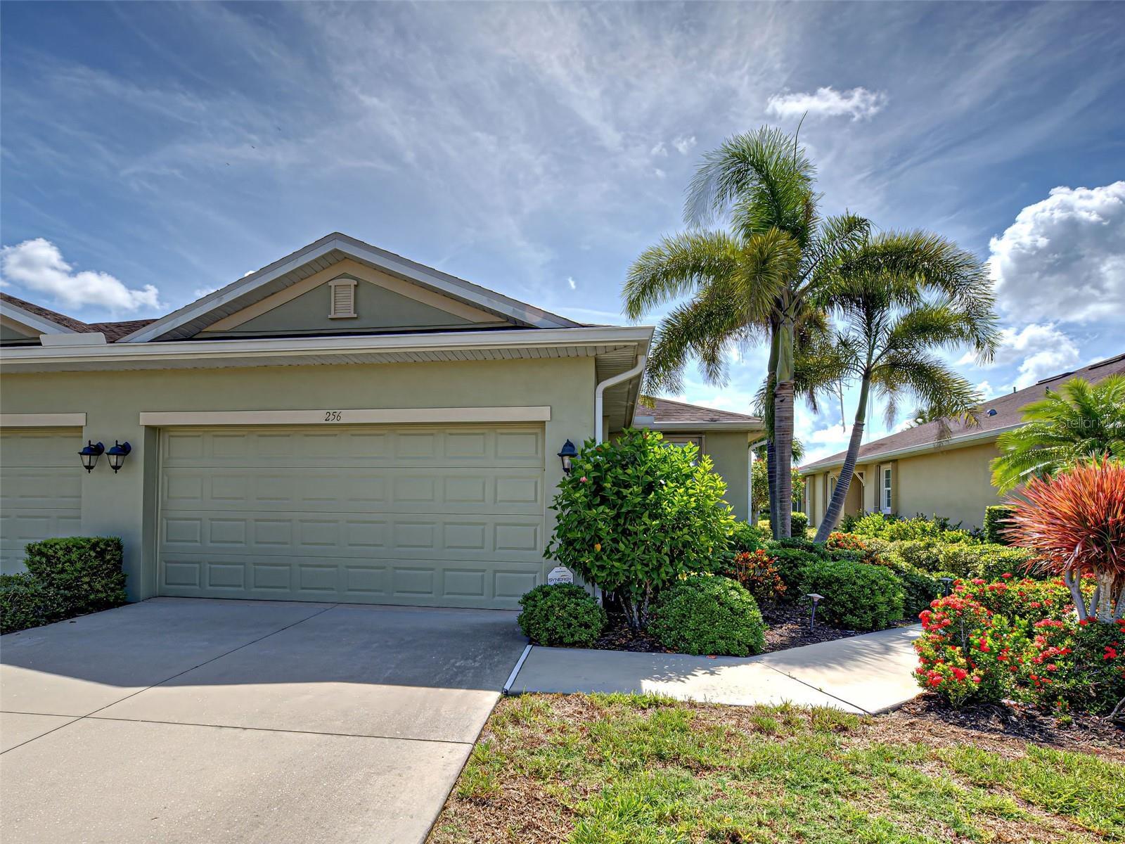 Property Photo: 256 Capulet Drive FL 34292