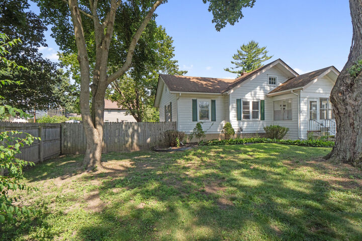 Property Photo:  2637 Bow Street  MI 49203 