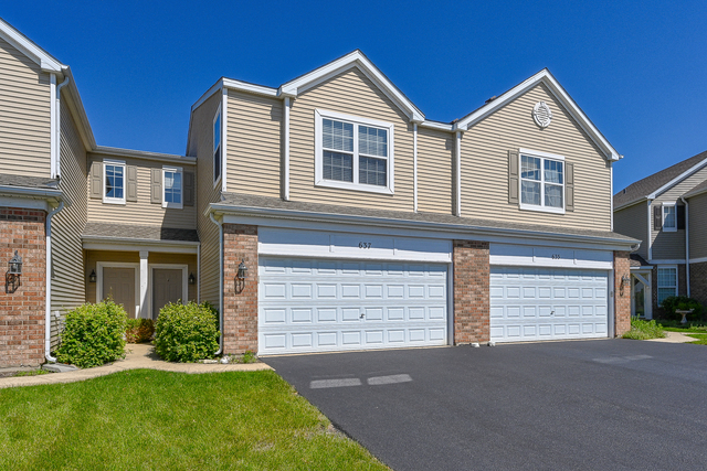 637 Springbrook Trail N  Oswego IL 60543 photo