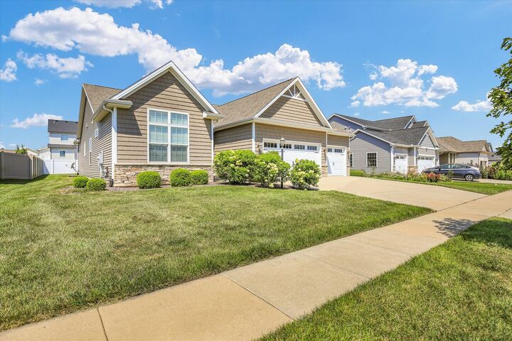 Property Photo: 407 Potomac Avenue IL 61874