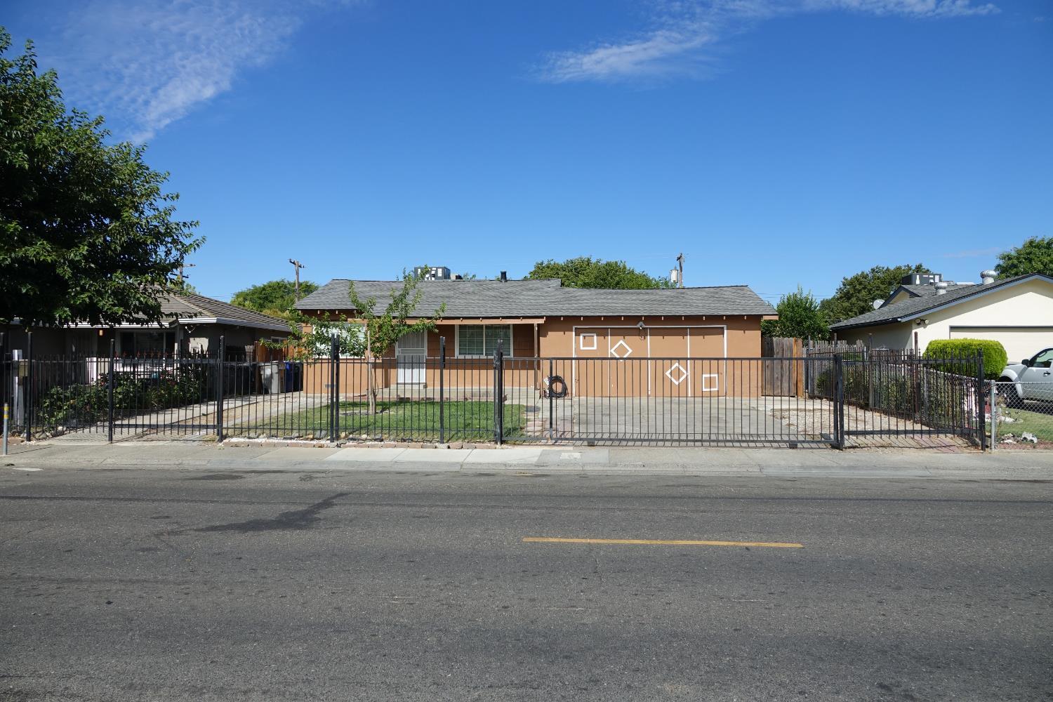 Property Photo: 7754 Detroit Boulevard CA 95832