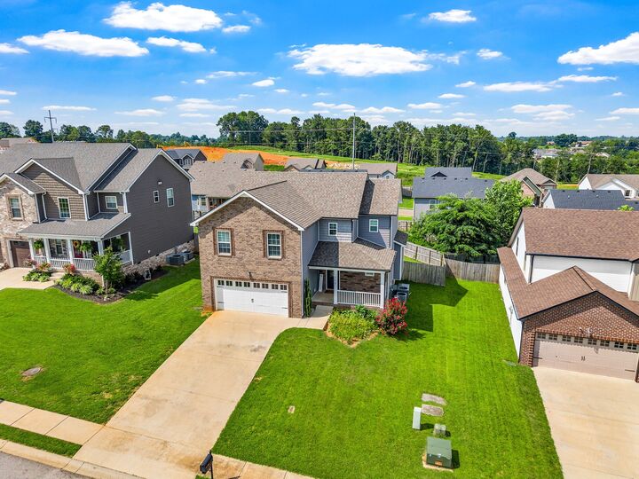 Property Photo:  764 Crestone Ln  TN 37042 