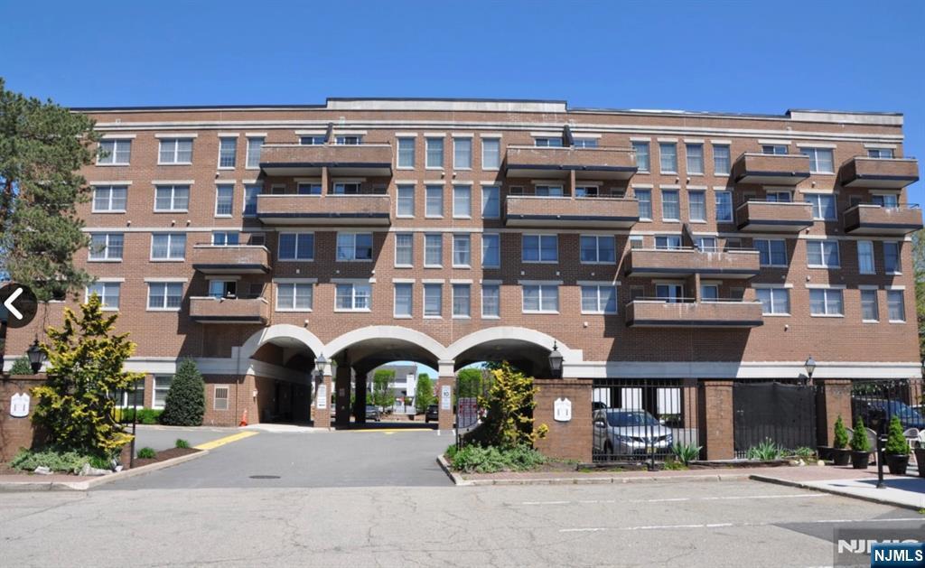 Property Photo: 3 Iron Forge Square 3 NJ 07442