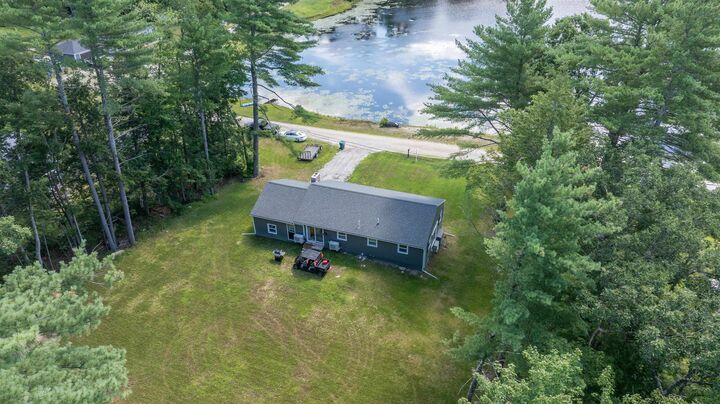 Property Photo:  18 Dream Lake Drive  NH 03031 