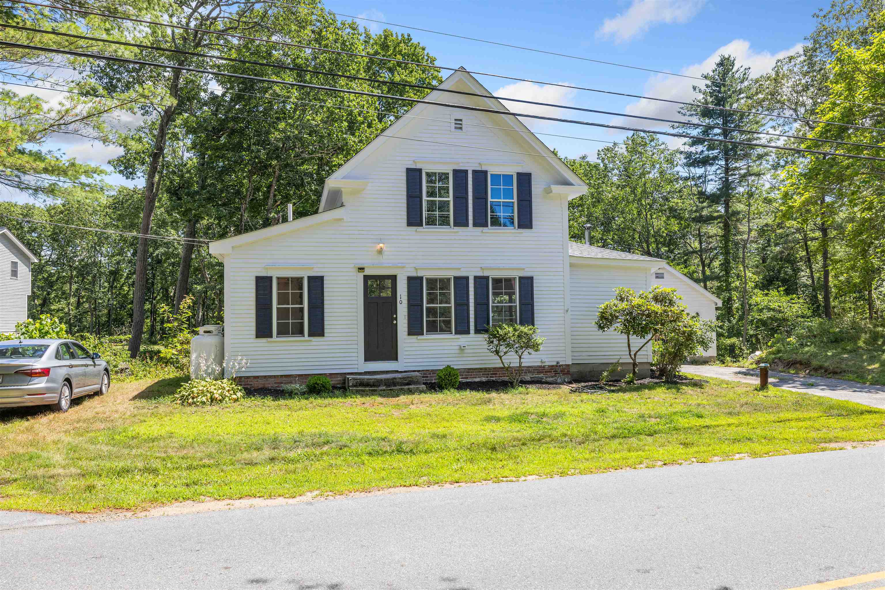 Property Photo: 10 Depot Road NH 03087