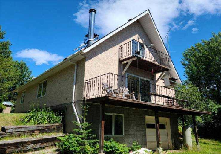 Property Photo: 55418A Highway 751 AB T0E 1S0