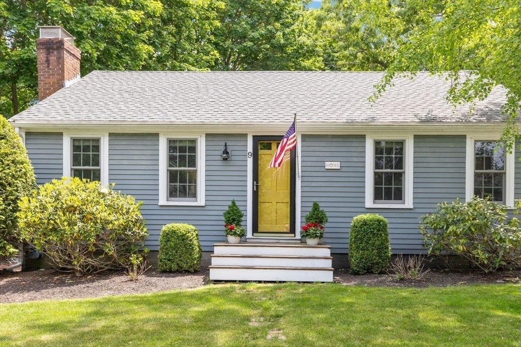 Property Photo:  9 Fairview Ave  MA 02066 