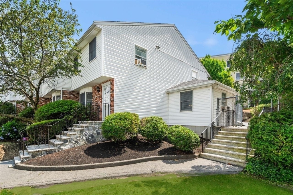 Property Photo: 16 Eagan Place 16 MA 01960