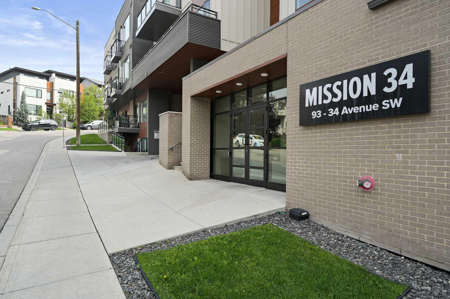 Property Photo: 93 34 Avenue SW 211 AB T2S 3H4