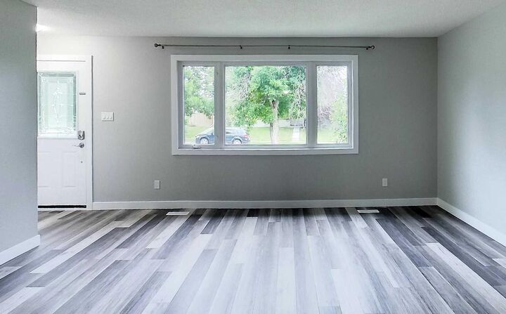 Property Photo:  5727 Westhaven Drive  AB T7E 1J5 