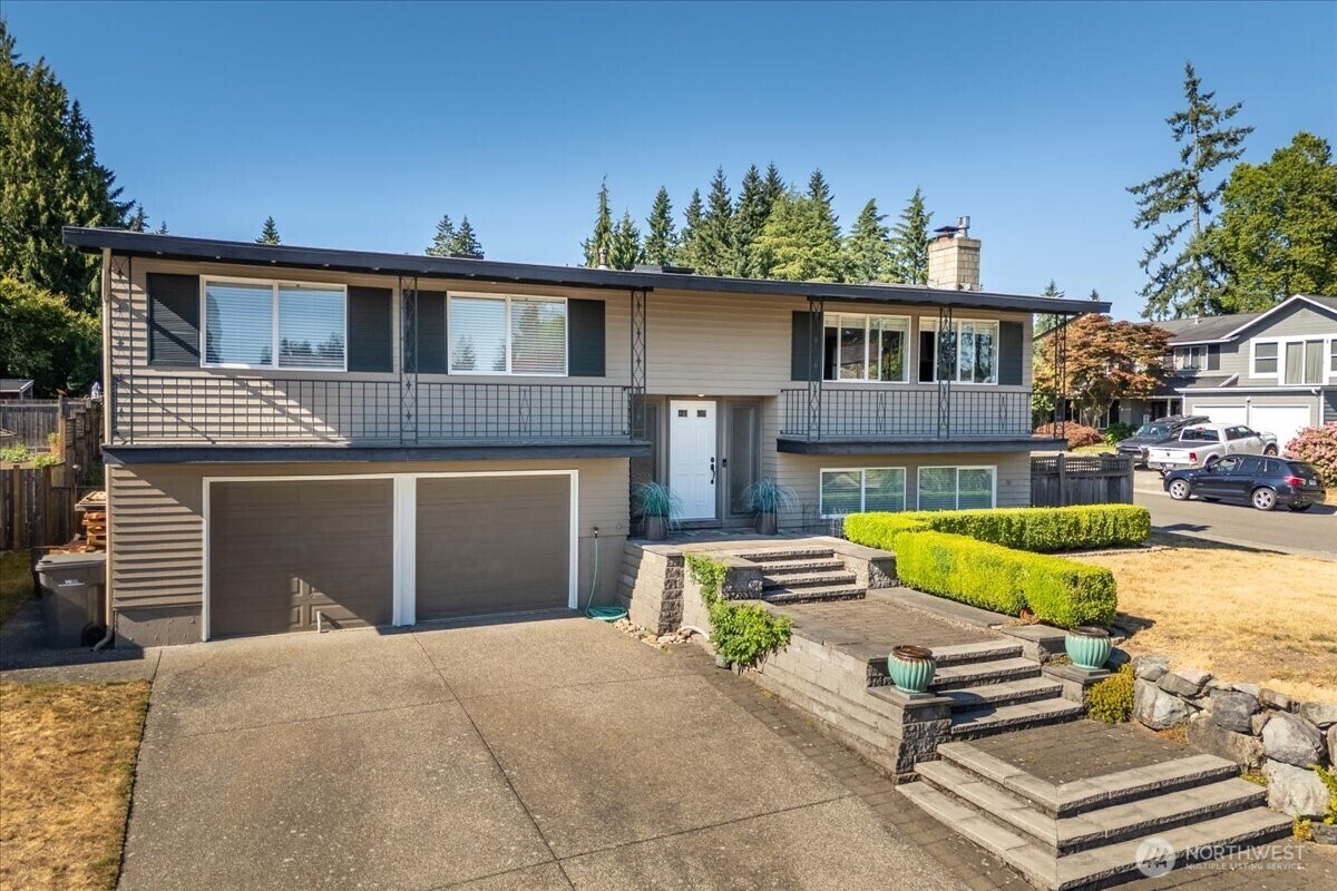 Property Photo: 11642 NE 135th Street WA 98034