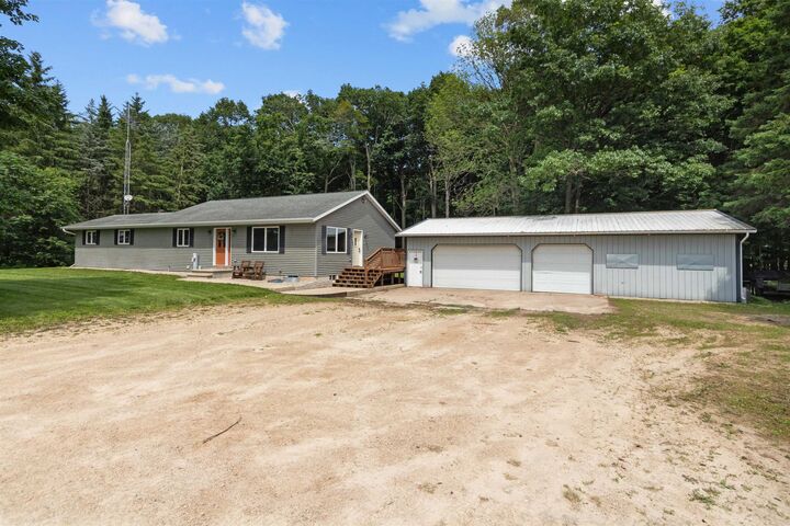 N9428 Hwy 45  Clintonville WI 54929-9733 photo