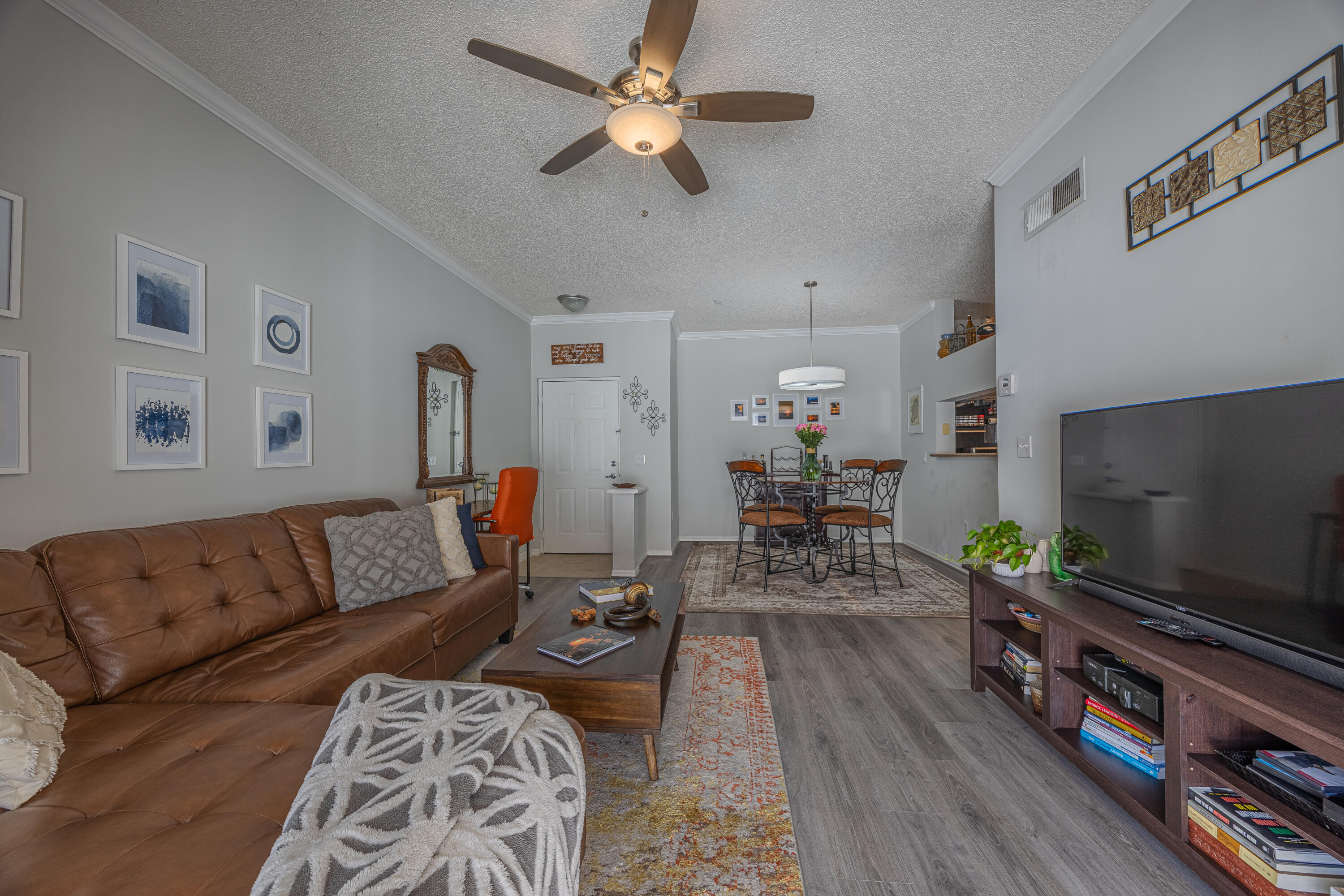 Property Photo: 2412 Tuscany Way FL 33435