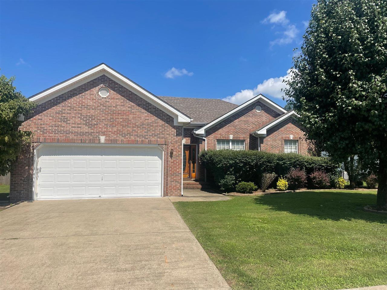Property Photo: 3625 Cave Springs Court KY 42104