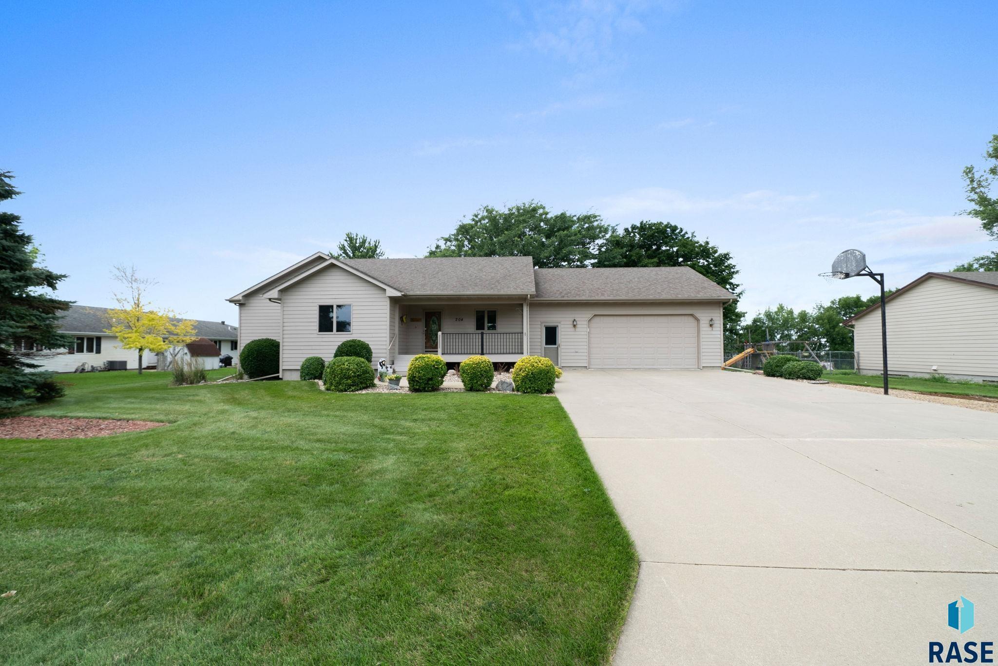 Property Photo:  204 S Carlson St  SD 57035 
