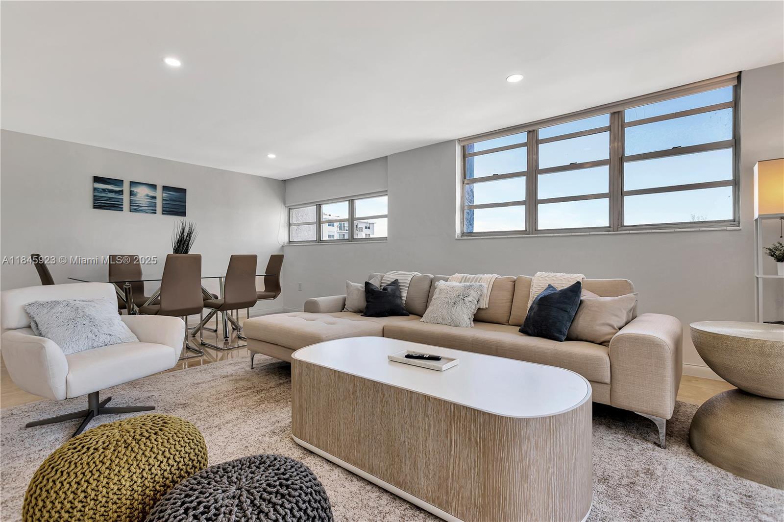 Property Photo: 800 West Ave 635 FL 33139