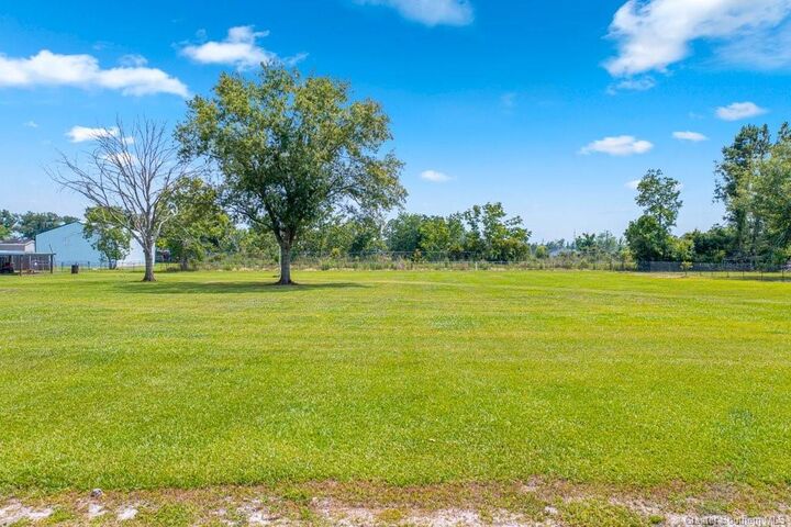 Property Photo: Hwy 90 Highway LA