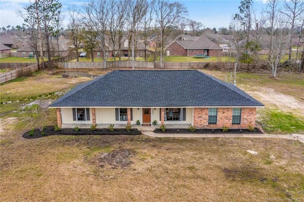 Property Photo:  2663 Rhett Drive  LA 70611 