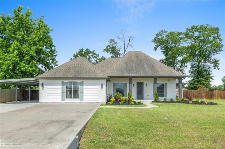 Property Photo:  4179 Camryn Road  LA 70611 