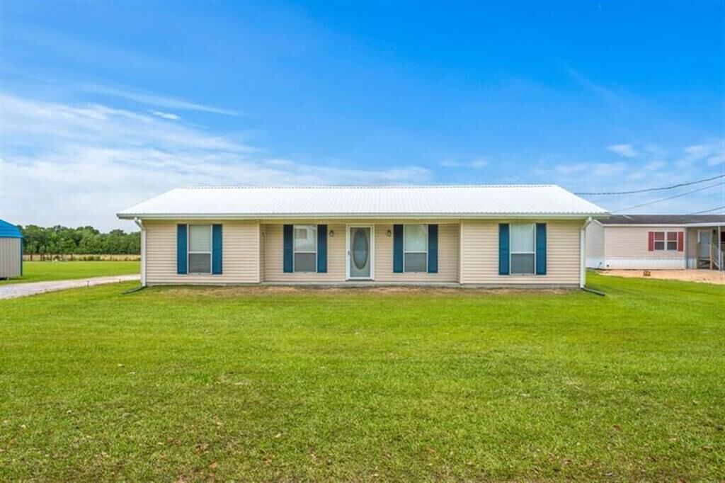 Property Photo:  754 Beaufort Street  LA 70591 