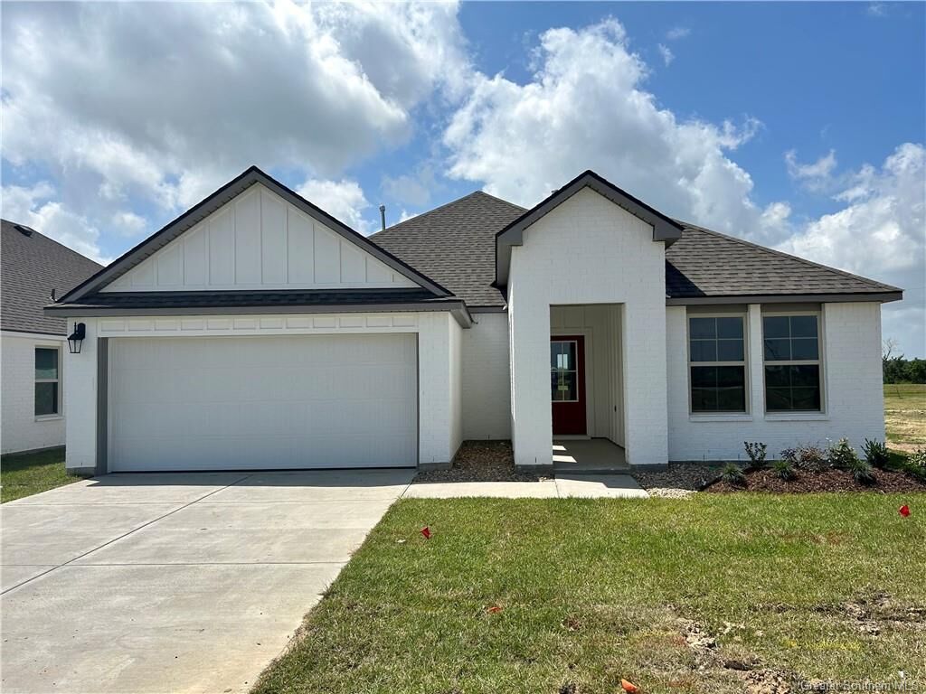 Property Photo: 3135 Ravenwood Street LA 70607